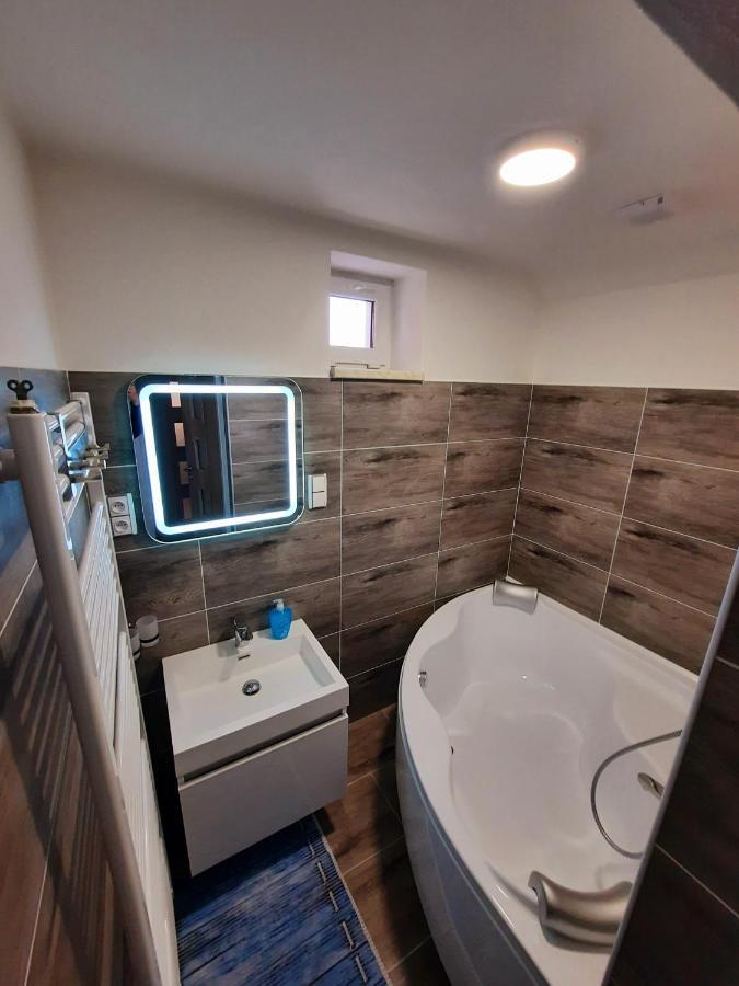 Petrov Apartman Sen מראה חיצוני תמונה